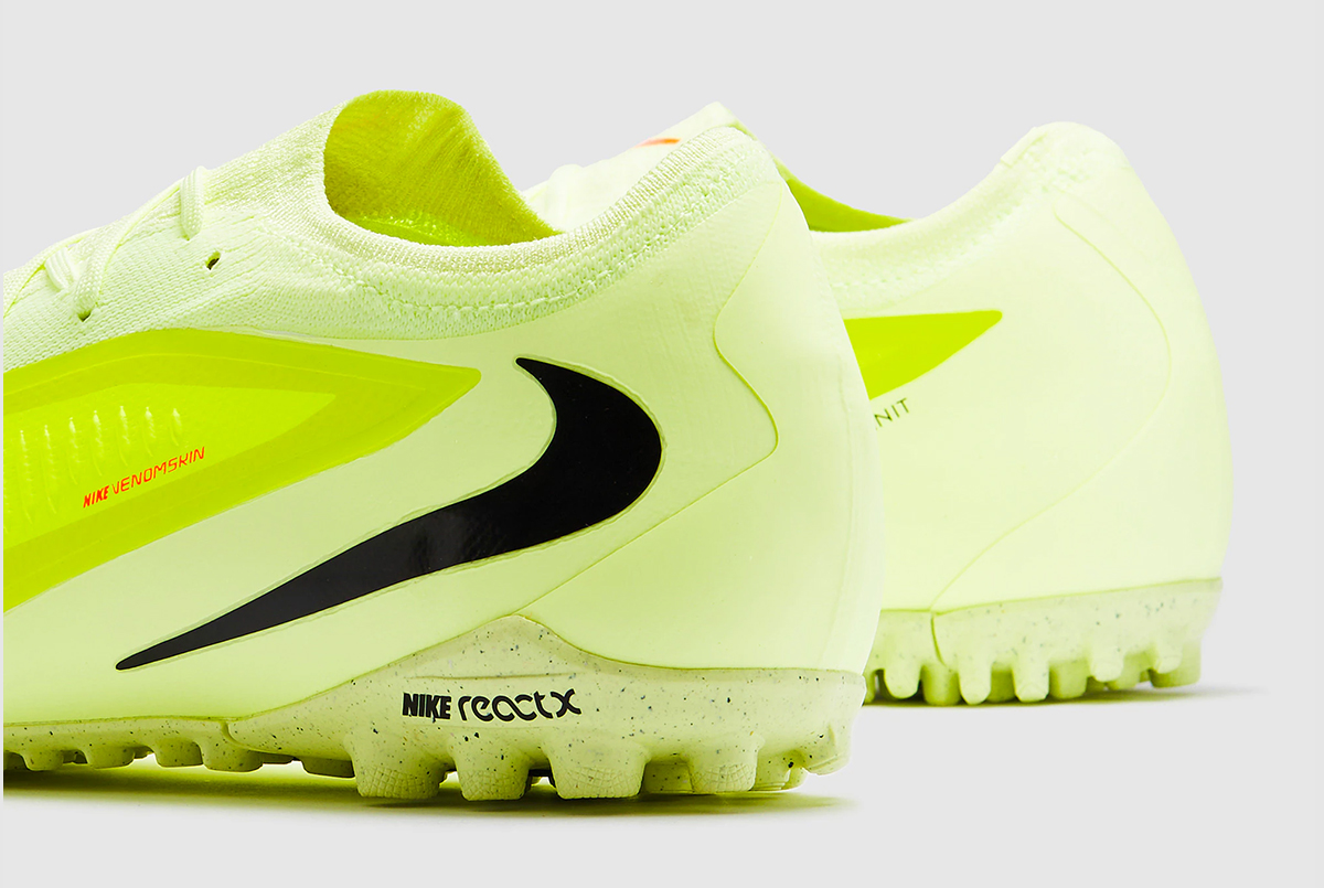 Сороконожки Nike Phantom